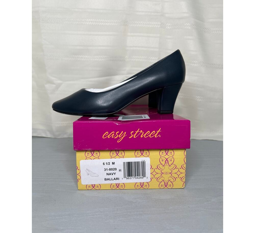 Easy Street Ballari Round Toe Pumps Navy Womens Size 6.5M